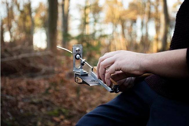 KME Axe Sharpener Kit, Sharpening System For Axes 10 KME Axe Sharpener Kit, Sharpening System For Axes - Image 10